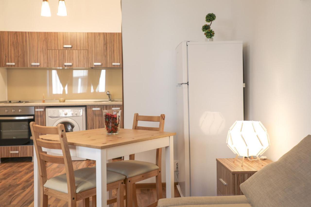 Ultracentral Apartament With Balcony - Old Town Bucharest Luaran gambar