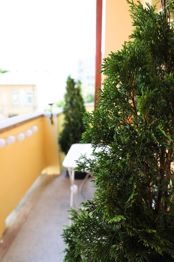 Ultracentral Apartament With Balcony - Old Town Bucharest Luaran gambar